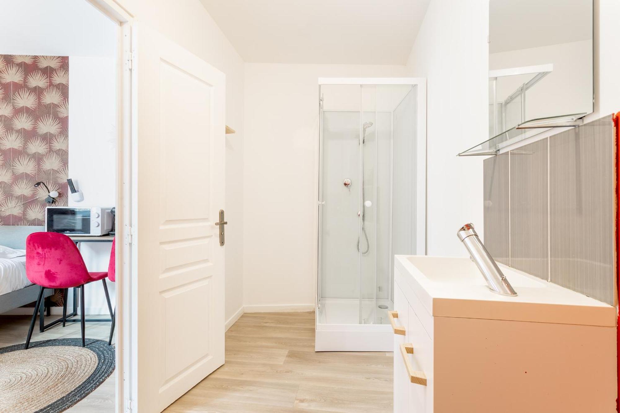 S&K Suite Grande Rue Roubaix - Chambre Spacieuse Et Sdb Privee - Netflix Et Cuisine Eksteriør billede